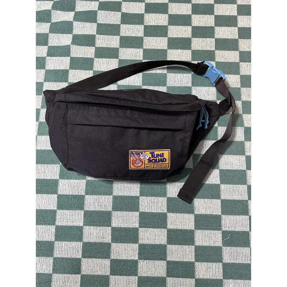 HUGE Nike Tech x Space Jam A New Legacy Tune Squad Hip Pack Style DN0914-010